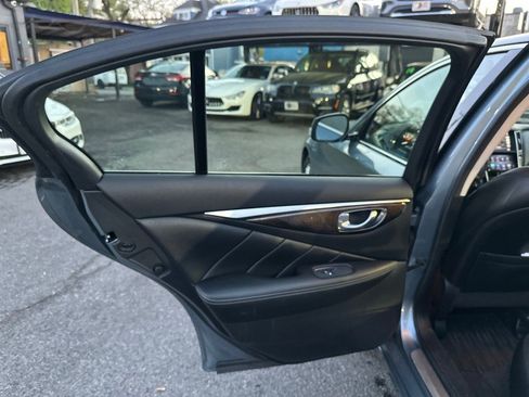 Used 2019 INFINITI Q50 Luxe w/ Essential Package (3.0T Luxe) image 9