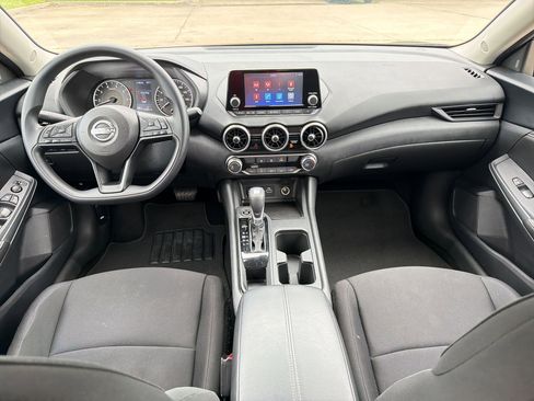 Used 2025 Nissan Sentra S FWD image 16