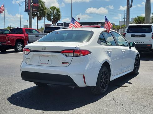 Used 2023 Toyota Corolla LE image 11