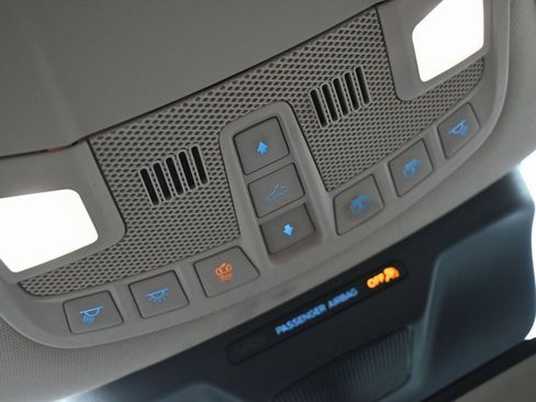 Used 2023 Ford Expedition Limited image 22