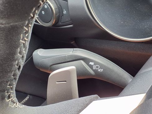 Used 2021 Ford Mustang Shelby GT500 w/ Technology Package RWD image 17