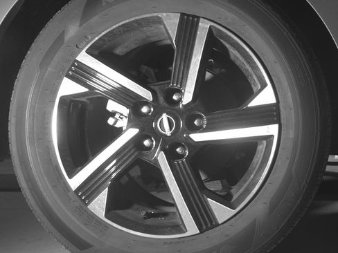 Used 2025 Nissan Sentra SV FWD image 15