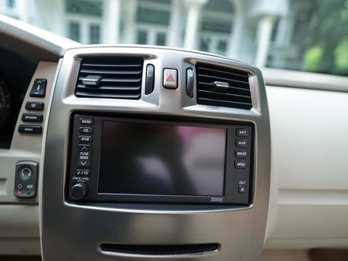 Used 2004 Cadillac XLR RWD image 27