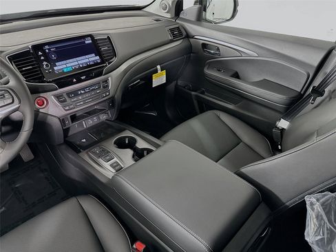 New 2026 Honda Ridgeline RTL image 25