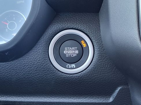 New 2026 RAM 1500 Express AWD/4WD image 17