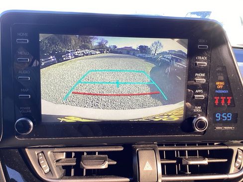 Used 2019 Toyota C-HR LE image 20