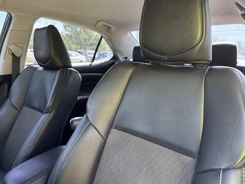 Used 2018 Toyota Corolla SE FWD image 24