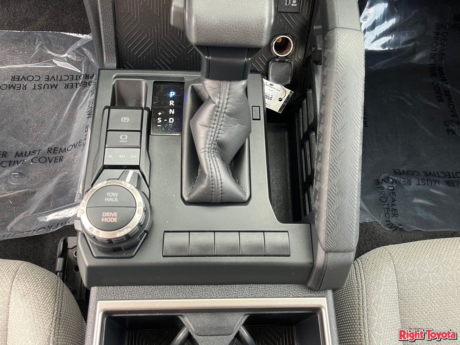 Certified 2025 Toyota 4Runner SR5 AWD/4WD image 31