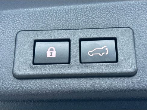 Used 2023 Subaru Ascent Limited w/ Technology Package image 37