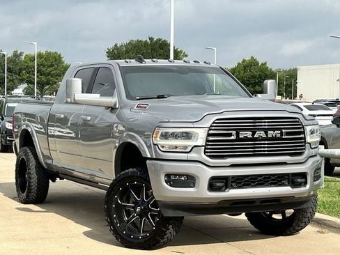 Used 2020 RAM 2500 Laramie AWD/4WD image 2