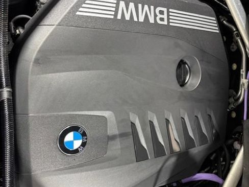 Used 2024 BMW X5 xDrive40i w/ M Sport Package AWD/4WD image 24