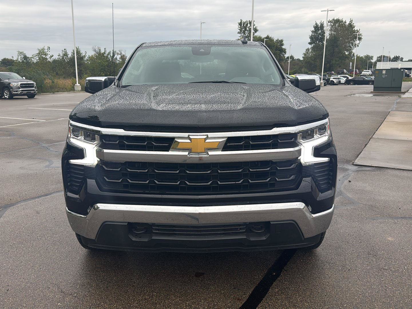 Used 2026 Chevrolet Silverado 1500 LT w/ Z71 Off-Road Package AWD/4WD image 8