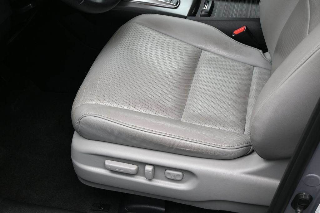 Used 2023 Honda Passport EX-L image 13