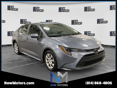 Used 2024 Toyota Corolla LE FWD image 7