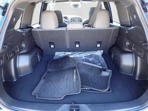 Certified 2025 Subaru Forester w/ Convenience Package #1 AWD/4WD image 8