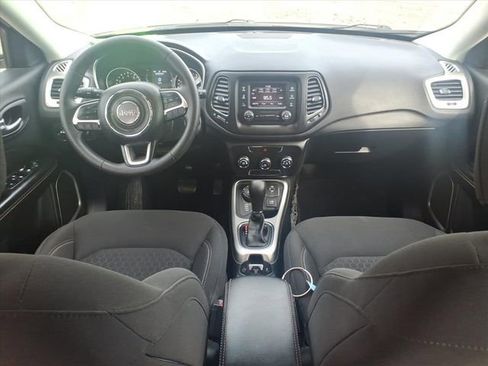 Used 2018 Jeep Compass Sport image 11