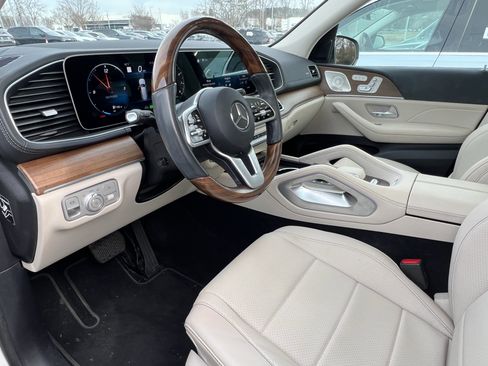 Certified 2022 Mercedes-Benz GLS 450 4MATIC image 17