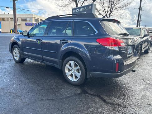Used 2013 Subaru Outback 2.5i Limited w/ Moonroof Pkg image 3