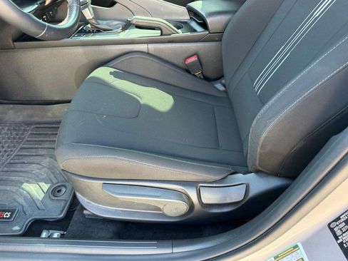 Used 2025 Hyundai Elantra Sport w/ Cargo Package FWD image 18