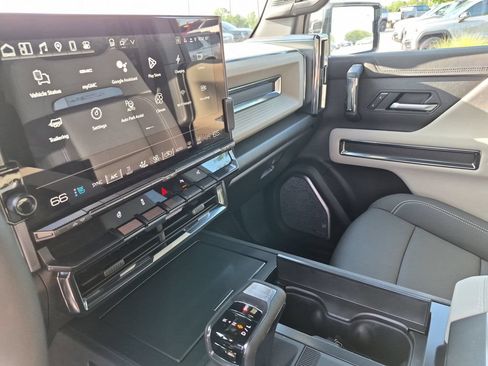 New 2026 GMC Hummer EV SUV AWD/4WD image 23