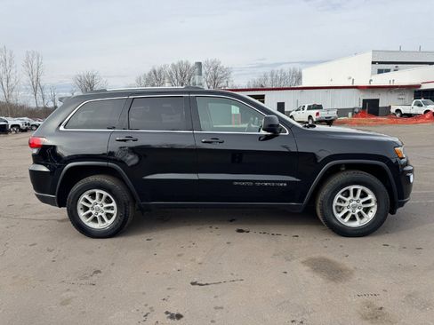 Used 2020 Jeep Grand Cherokee Laredo w/ Security & Convenience Group image 6