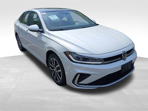New 2026 Volkswagen Jetta SE FWD image 7