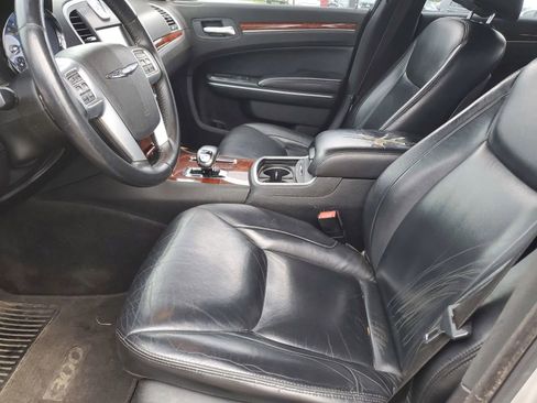 Used 2012 Chrysler 300 Limited image 12