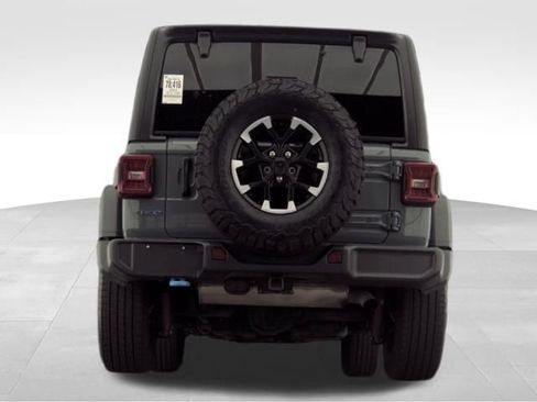 Used 2024 Jeep Wrangler Unlimited Rubicon 4xe AWD/4WD image 8