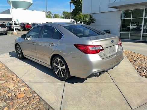 Used 2019 Subaru Legacy 2.5i Limited AWD/4WD image 9
