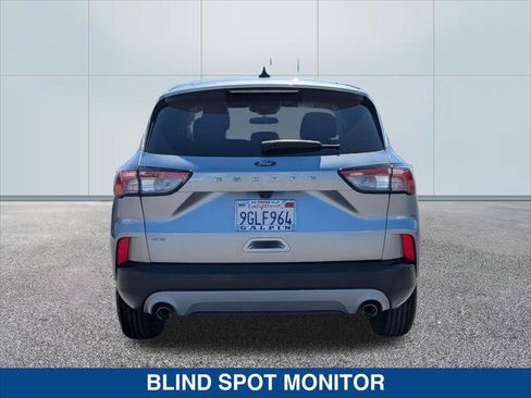 Used 2022 Ford Escape SE FWD image 4