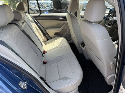 Used 2019 Volkswagen Golf S w/ Driver Assistance Package AWD/4WD image 10