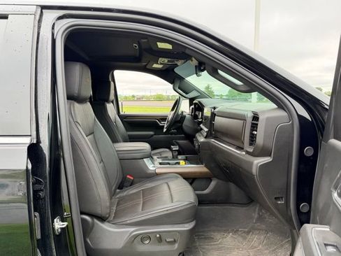 Used 2026 Chevrolet Silverado 1500 High Country w/ High Country Premium Package AWD/4WD image 10