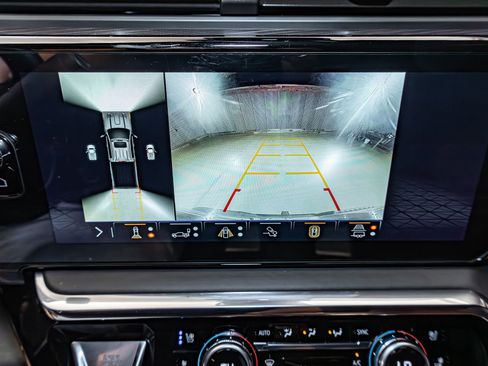 Used 2025 GMC Sierra 3500 Denali Ultimate image 21