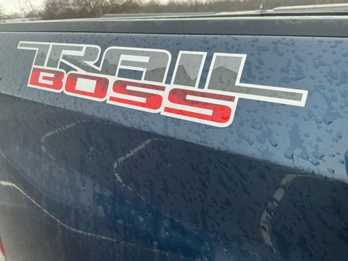 Used 2022 Chevrolet Silverado 1500 Custom Trail Boss w/ Safety Confidence Package image 8