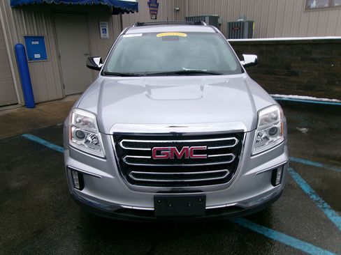 Used 2017 GMC Terrain SLT AWD/4WD image 2