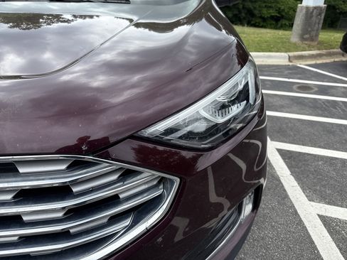 Used 2020 Ford Edge SEL FWD image 11