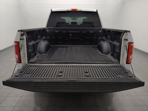 Used 2015 Ford F150 XLT image 29