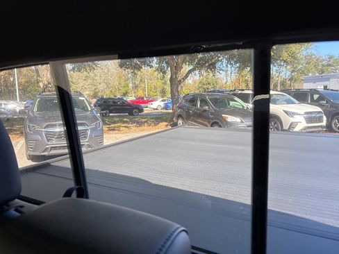 Used 2019 Toyota Tacoma TRD Sport image 8