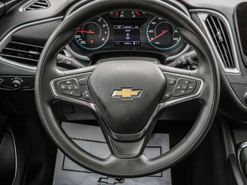 Used 2025 Chevrolet Malibu LT FWD image 25