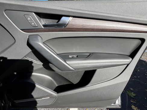 Used 2022 Audi Q5 2.0T Prestige image 43