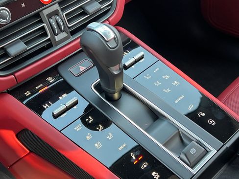 New 2026 Porsche Macan S image 26