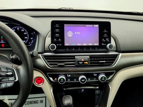 Used 2018 Honda Accord LX image 17