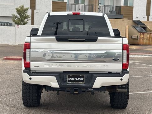 Used 2017 Ford F250 Platinum w/ Platinum Ultimate Package AWD/4WD image 6