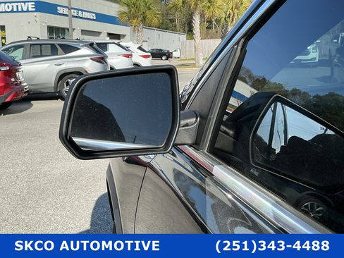 Used 2019 GMC Acadia SLE image 10