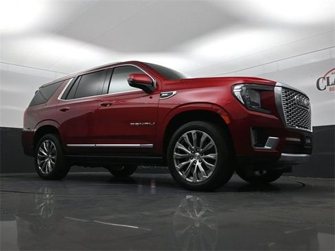 Used 2021 GMC Yukon Denali w/ Denali Premium Package image 26