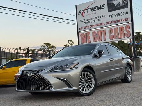 Used 2021 Lexus ES 350 Ultra Luxury w/ Accessory Package 2 image 12