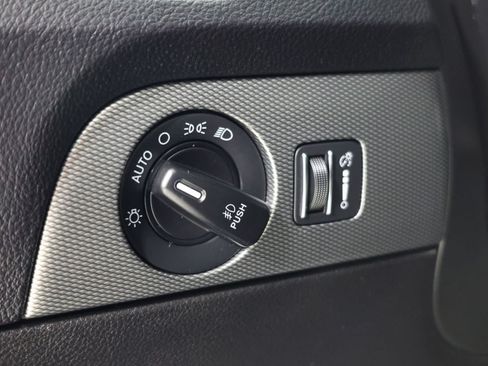 Used 2020 Dodge Durango R/T w/ Blacktop Package AWD/4WD image 26