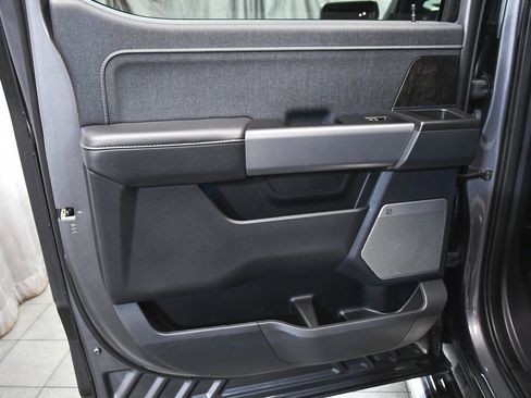 Used 2023 Ford F150 Lariat w/ Equipment Group 502A High image 13