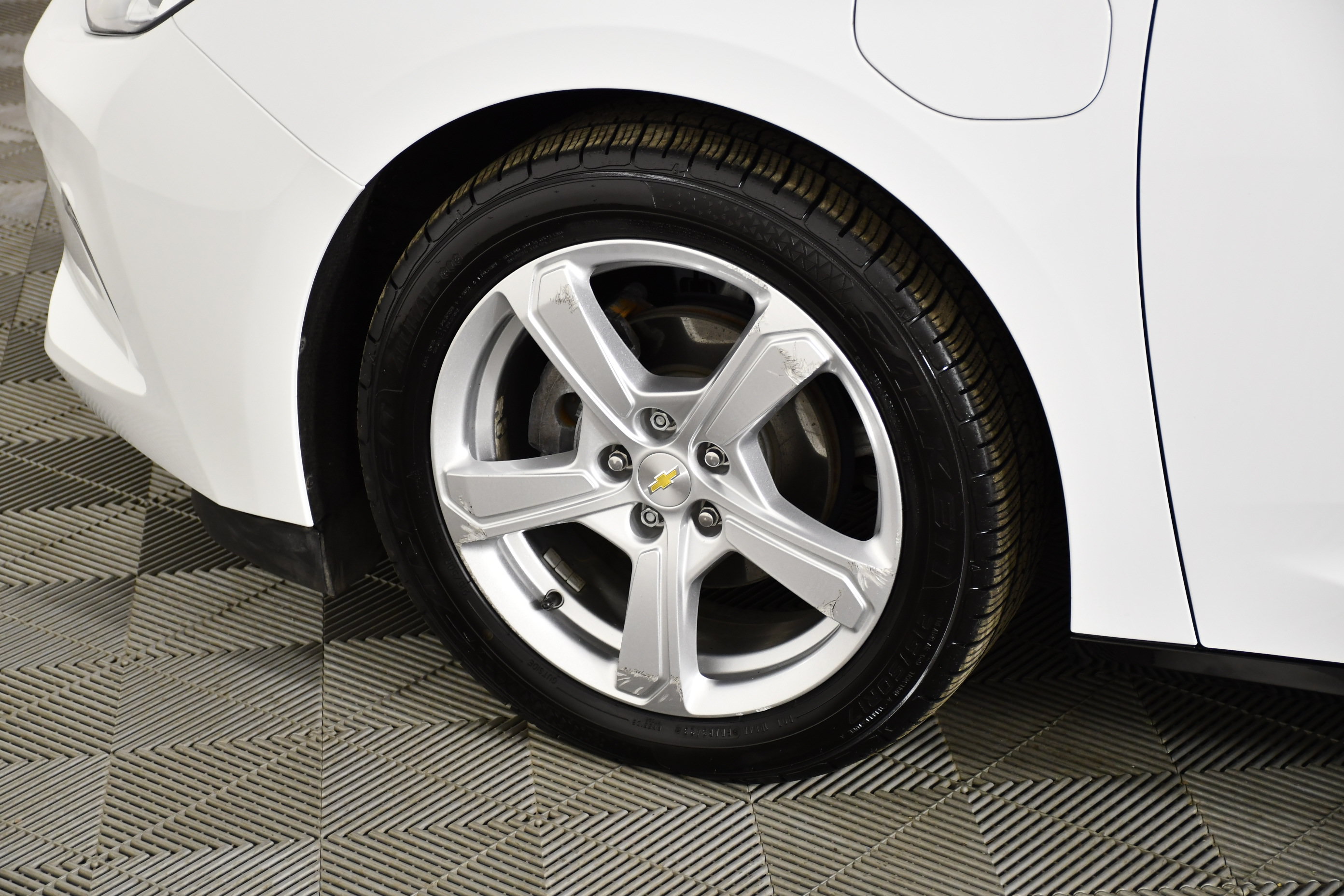 Used 2018 Chevrolet Volt LT w/ Comfort Package FWD image 49