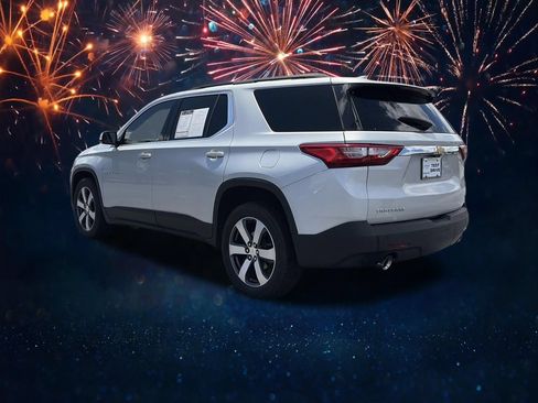 Used 2020 Chevrolet Traverse LT w/ LT Premium Package FWD image 26